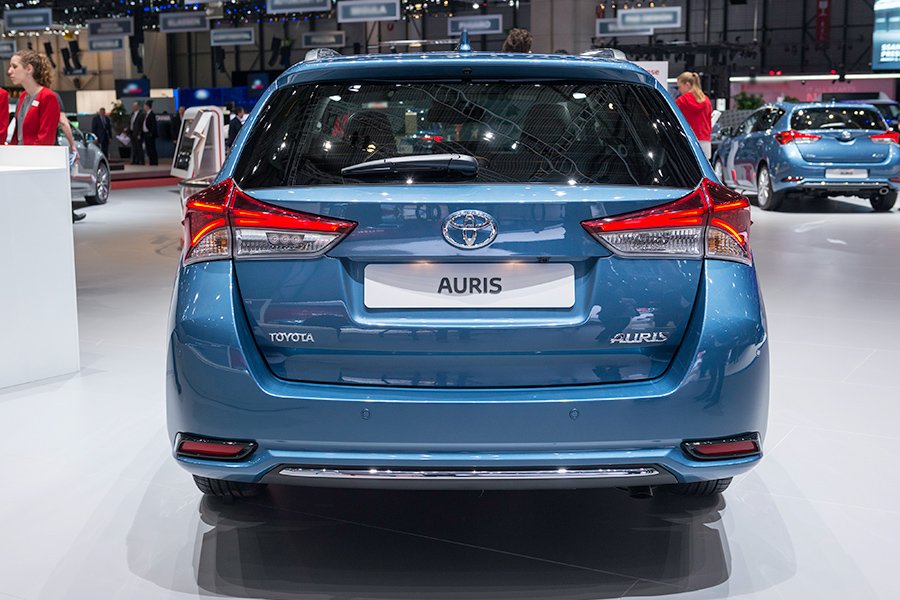 YEN� TOYOTA AUR�S 2015 CENEVRE RES�M GALER�S�